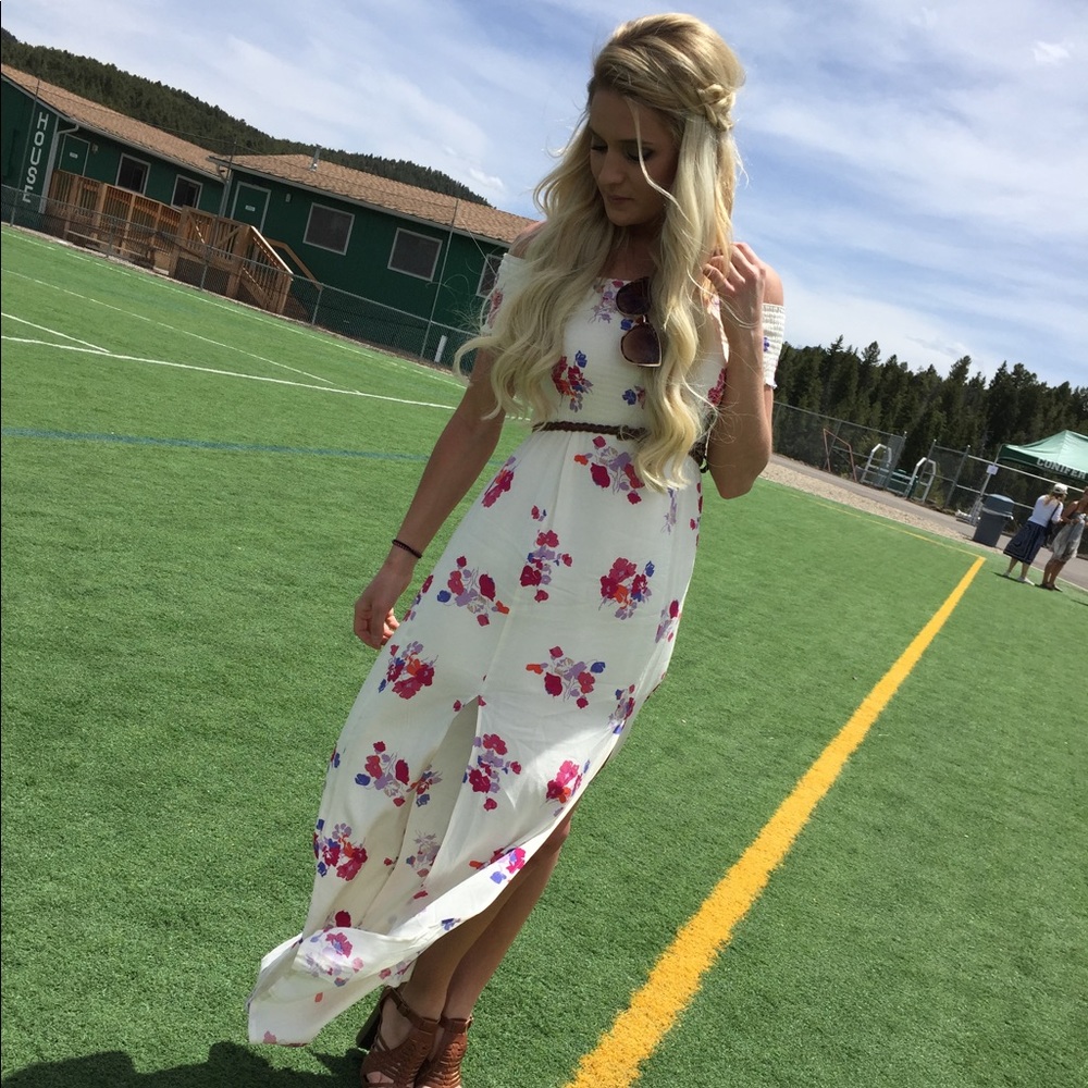 Mink Pink Smocked‎ Floral Maxi Dress